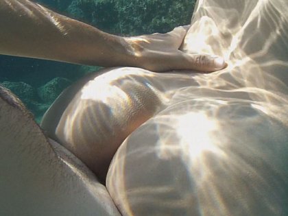 underwater_ass.jpg