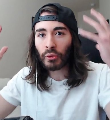 popular-youtuber-who-doesnt-deserve-their-fame-v0-uvxb2th87ine1.jpg