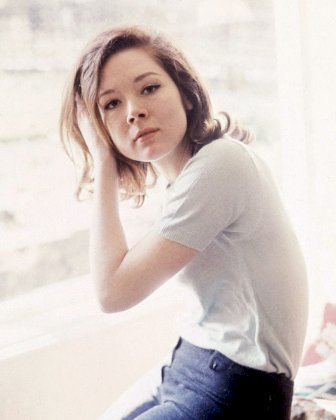 680full-diana-rigg.jpg