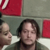 1536885608980.gif
