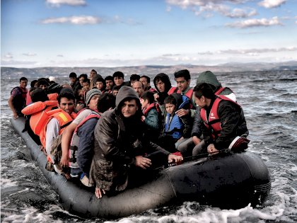 Refugee-boat-Aegean.jpg