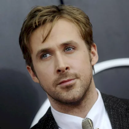 ryan-gosling-mit-dreitagebart.webp