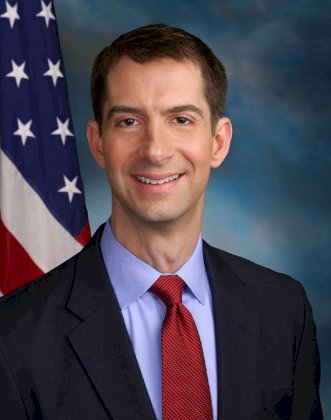Tom_Cotton_official_Senate_photo.jpg