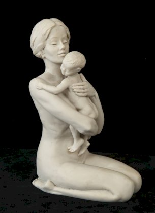 sculpture_artwork_tom_greenshields_kneeling_mother__resin_marble_1.jpg