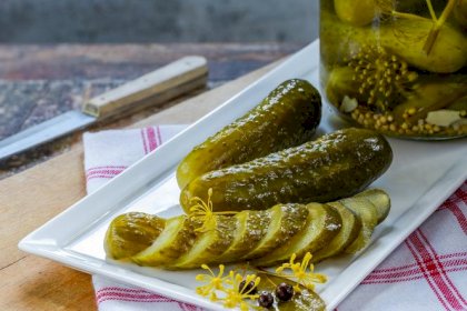 gf-Pift-gm9H-u9B4_ogorki-kiszone-664x442[1].jpg