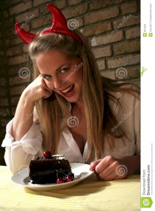 woman-v-chocolate-cake-devils-temptation-857956.jpg