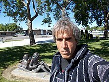 Terry_A._Davis_in_front_of_Richland_WA_library.jpg