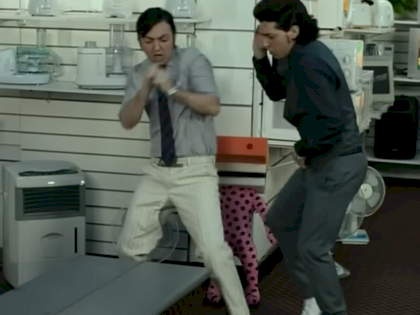 BabasonicosVEVO - Babasonicos - Microdancing [2DcMBxiW8Uw - 936x702 - 1m03s].png