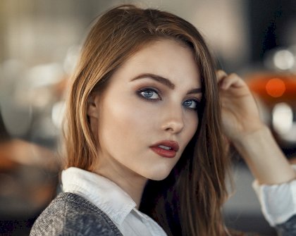 devushka-vzgliad-portret-90.jpg
