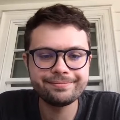 leftist face.png