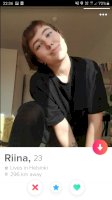 Screenshot_20210116-223620_Tinder.jpg