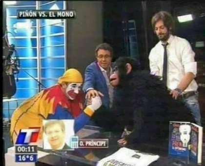 DJ7tLCiXoAAxbf-.jpeg