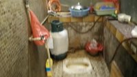 toilet_in_kitchen.mp4