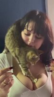 aRB32E5_460svvp9.webm