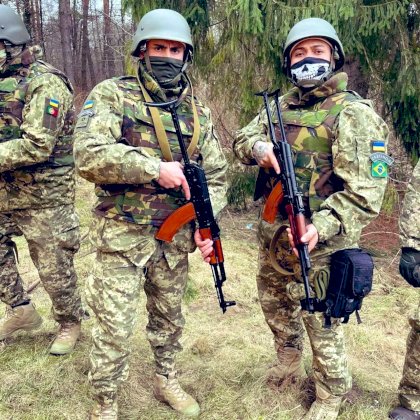Volunteers from Brazil and Portugal ️ #Ukraine️ #Russia.jpg