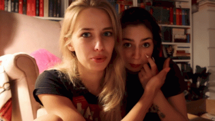 zuzanikola.gif