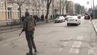 2022-02-26-nytimes-volunteers-in-kiev-3.mp4