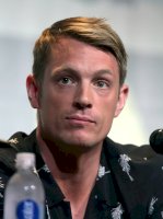 Joel_Kinnaman_(28494159712)_(cropped).jpg