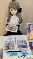 MaSiRo - Handing maid robot クリアファイルを手渡しするメイドロボットましろ.mp4