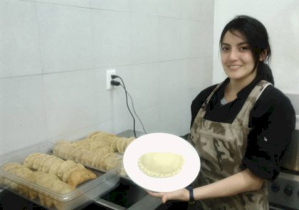 ARGENTINA CON EMPANADAS AAAAAAAAAAH.jpg