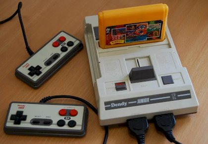 dendy_junior_with_cart_and_joypads.jpg
