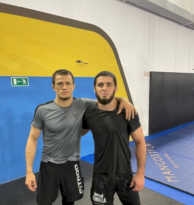 Usman-Nurmagomedov-with-Islam-Makhachev.jpg
