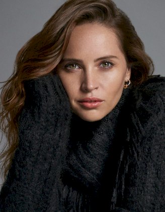 aa-CMedia-18-11-Covershoot-SHOT_01_143_v3-r1-800x1024.jpg