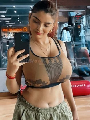 Provocative-Anveshi-Jain-Big-Boobs-Photos-01.jpg