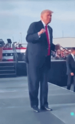 dddc5d18efa662056a7bd701e7b05e8dd6e8bdcdce1c7216d7fff44255909064.gif