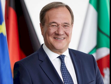 Portraitfoto_MP_Armin_Laschet-NEU_Chaperon_zugeschnitten_2-1030x787.jpg