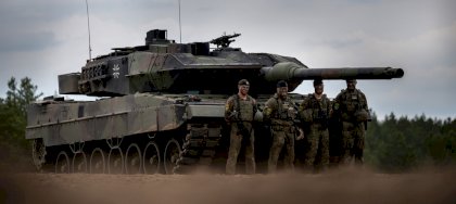 leopard-zwei-103~_v-gross20x9.jpg