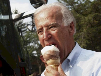 Biden-double-fisting-cones-outside-Windmill-Ice-Cream-Shop-in-Aliquippa-Pennsylvania-.jpg