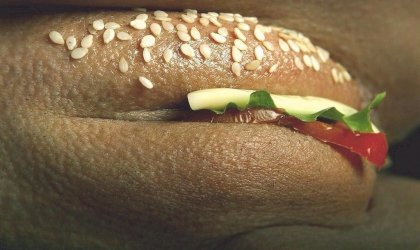 pussyburger.jpg