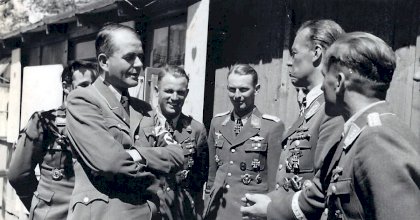 Albert Speer with Stuka aces Immelmann1.jpg