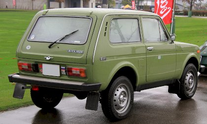 Lada_Niva_1600_rear.jpg
