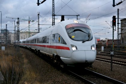 ICE-TD_Berlin_Ostbahnhof.jpg