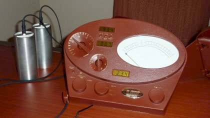 the-e-meter-scientology-and-you-1569962993.jpg