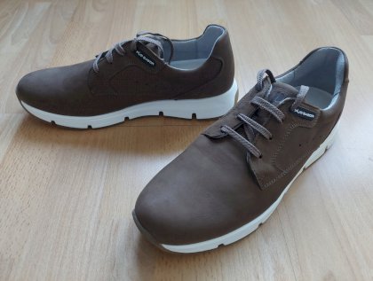 shoes.jpg