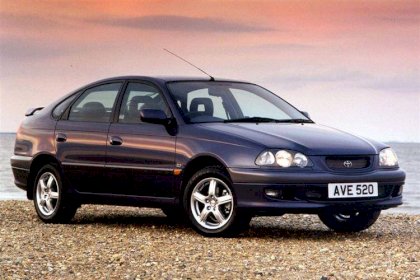 1999 toyota avensis.jpg