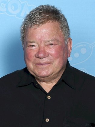 William_Shatner_Photo_Op_GalaxyCon_Raleigh_2022.jpg