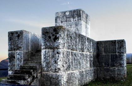 monumento-a-sarfatti_04_DSC_7181.jpg