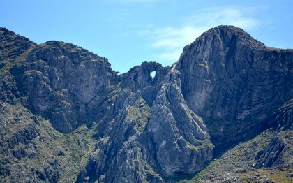 LUGARES_TANDIL_PORTADA.jpg