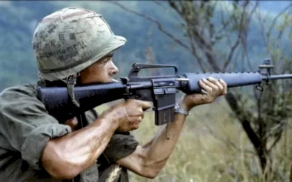 M16-in-Vietnam-e1507337695982.webp