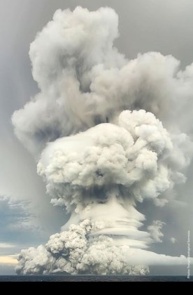 Hunga-Tonga-Hunga-Haapai-eruption-january-14-2022-TGS.jpg