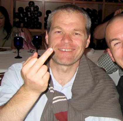 Uwe-boll-finger-1-.jpg